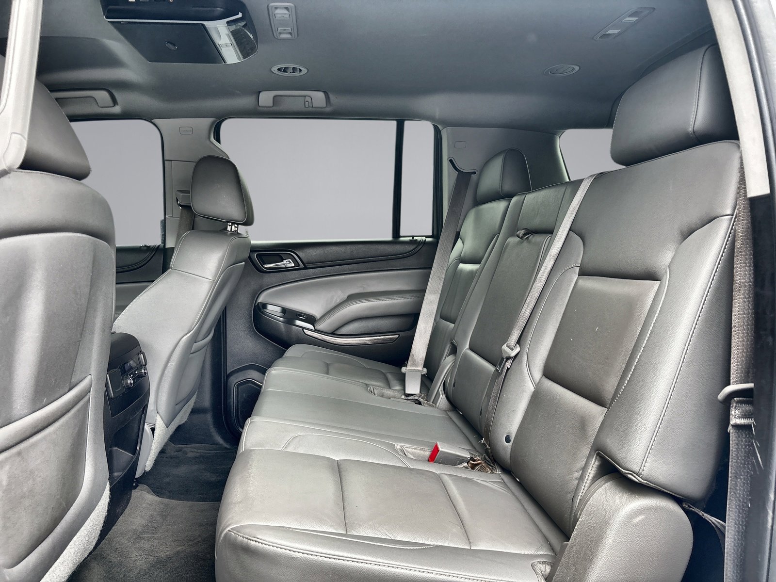 Used 2015 Chevrolet Suburban LT image 30
