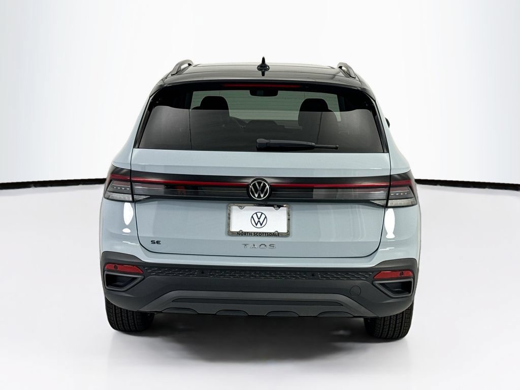 New 2026 Volkswagen Taos SE FWD image 6