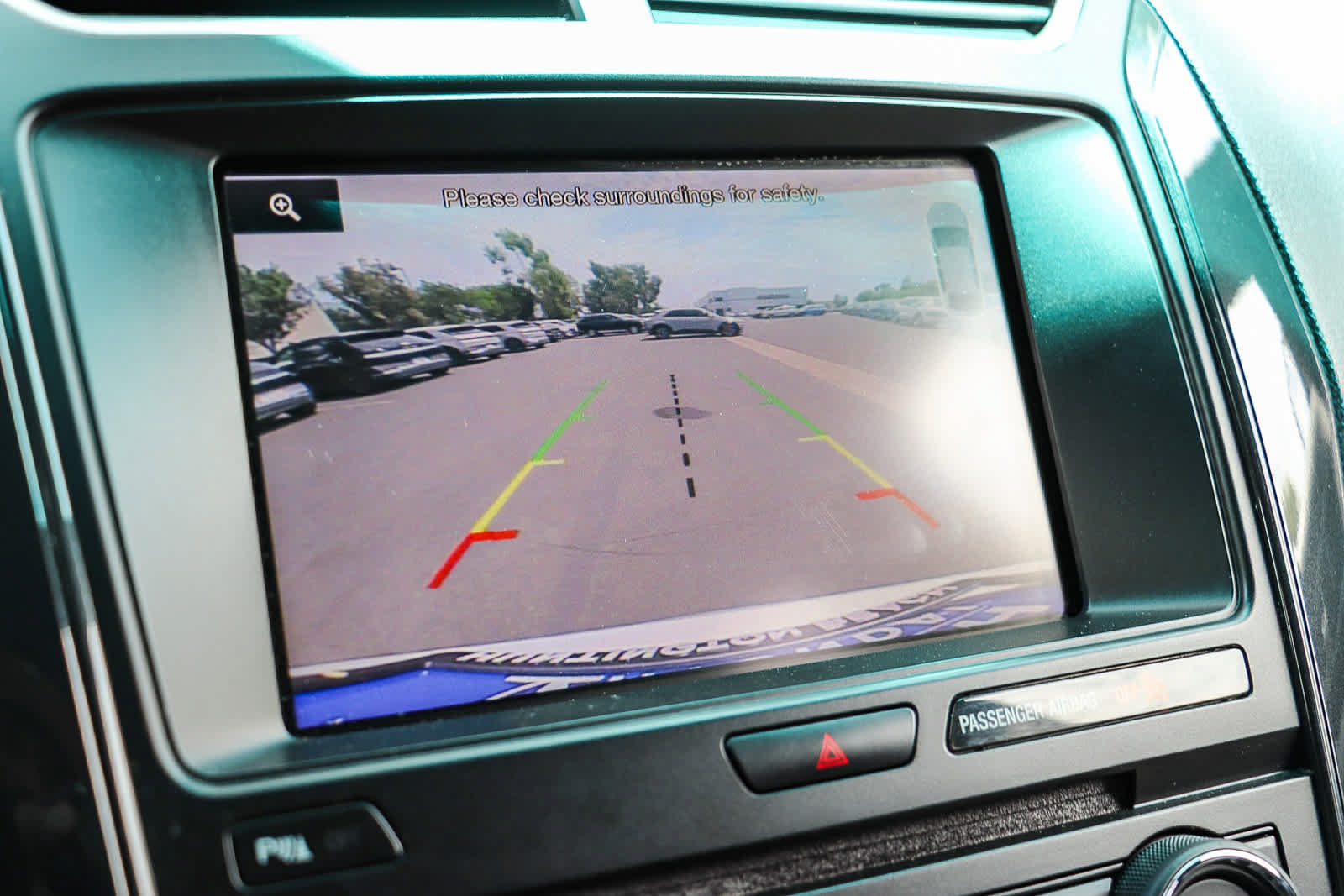 Used 2016 Ford Explorer XLT w/ Equipment Group 202A AWD/4WD image 26