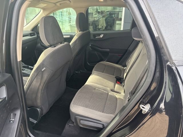 Used 2020 Ford Escape SE image 13