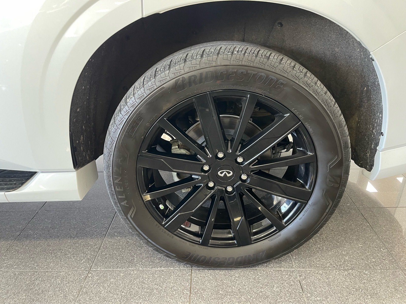 Used 2025 INFINITI QX80 Sensory AWD/4WD image 21