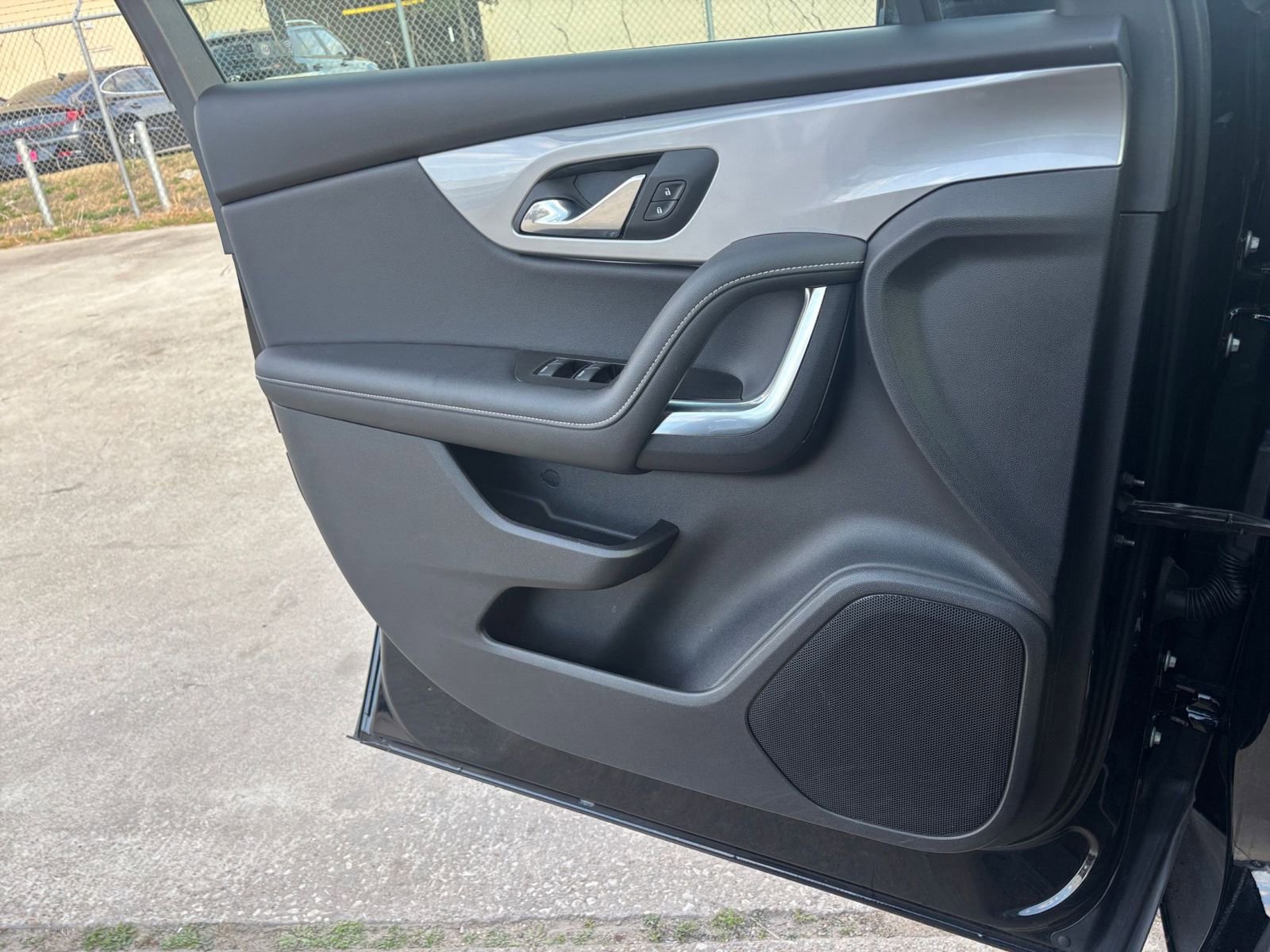 Used 2025 Chevrolet Blazer LT image 18