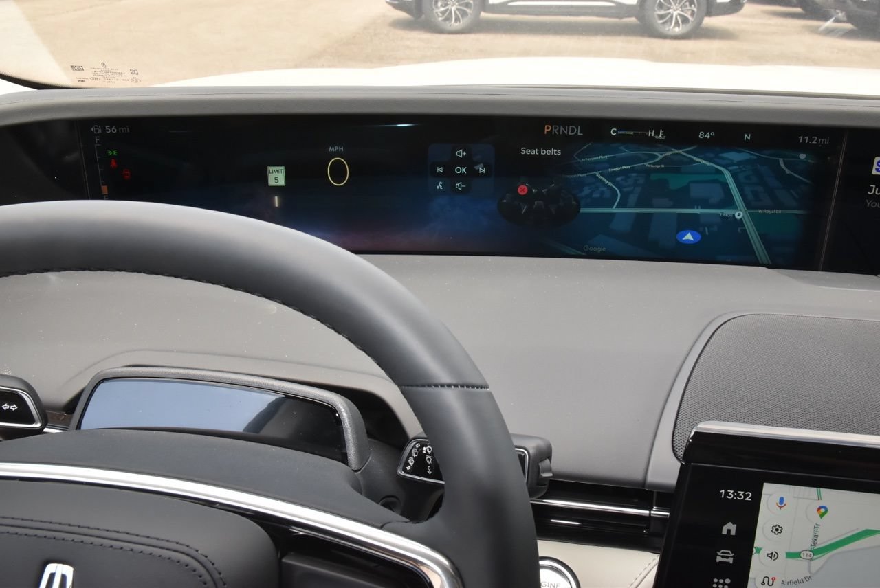 New 2026 Lincoln Nautilus Reserve AWD/4WD image 33