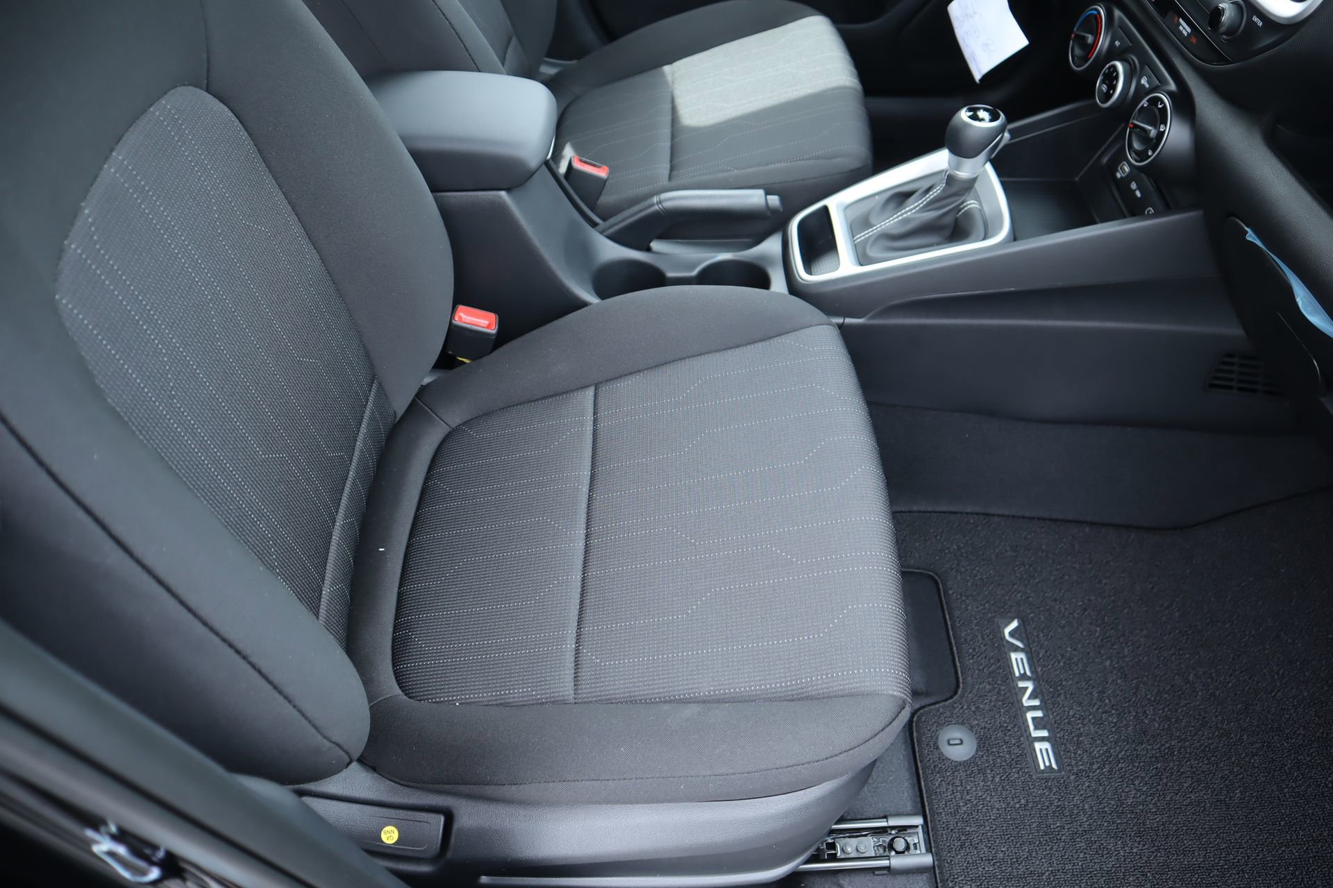 New 2026 Hyundai Venue SE FWD image 9