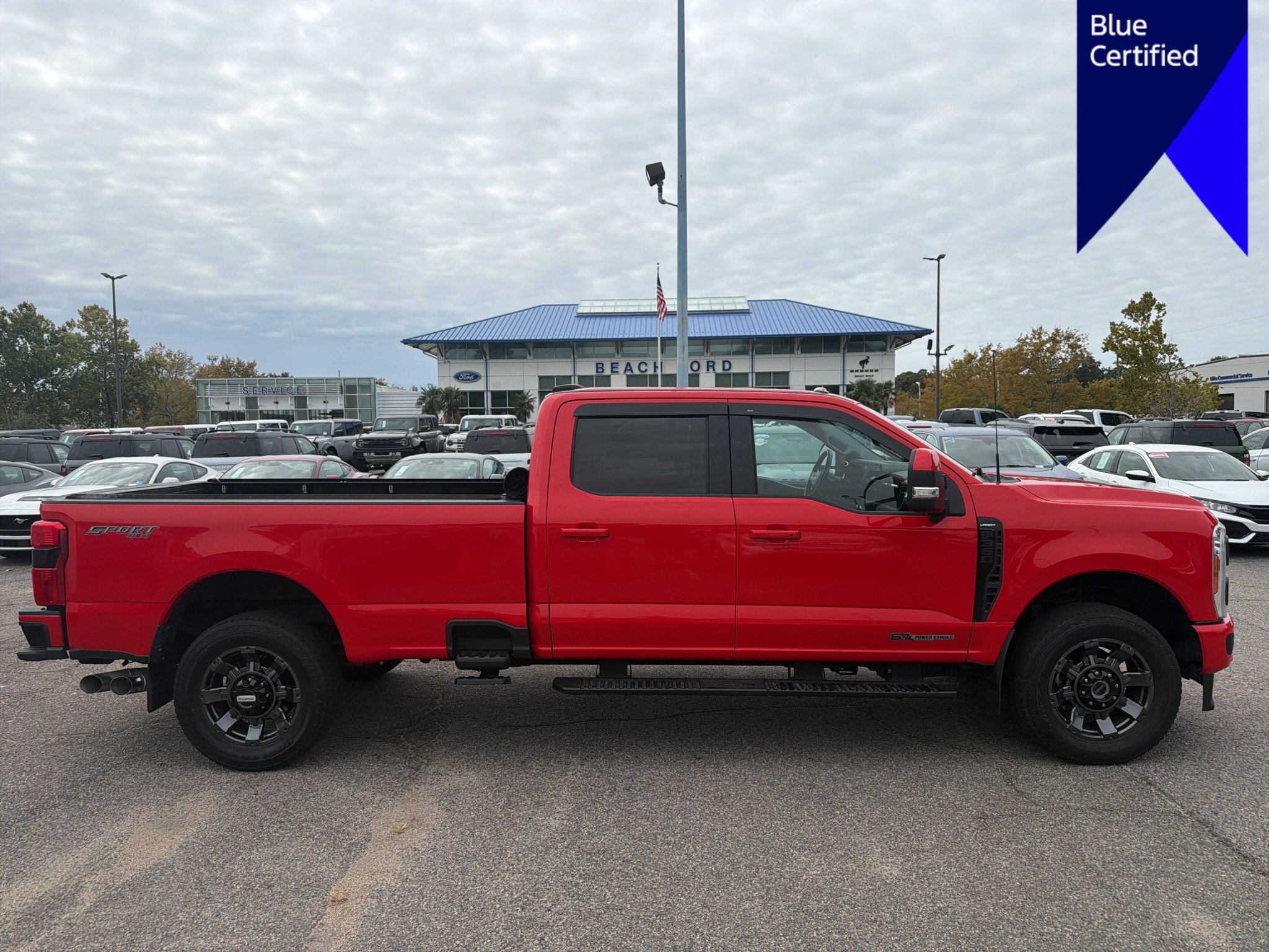 Used 2023 Ford F350 Lariat w/ Lariat Ultimate Package AWD/4WD image 4