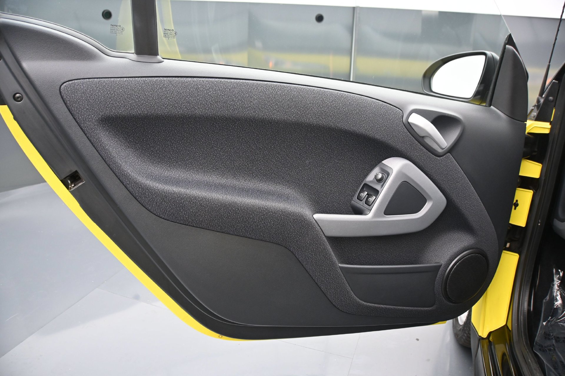 Used 2008 smart fortwo passion RWD image 14