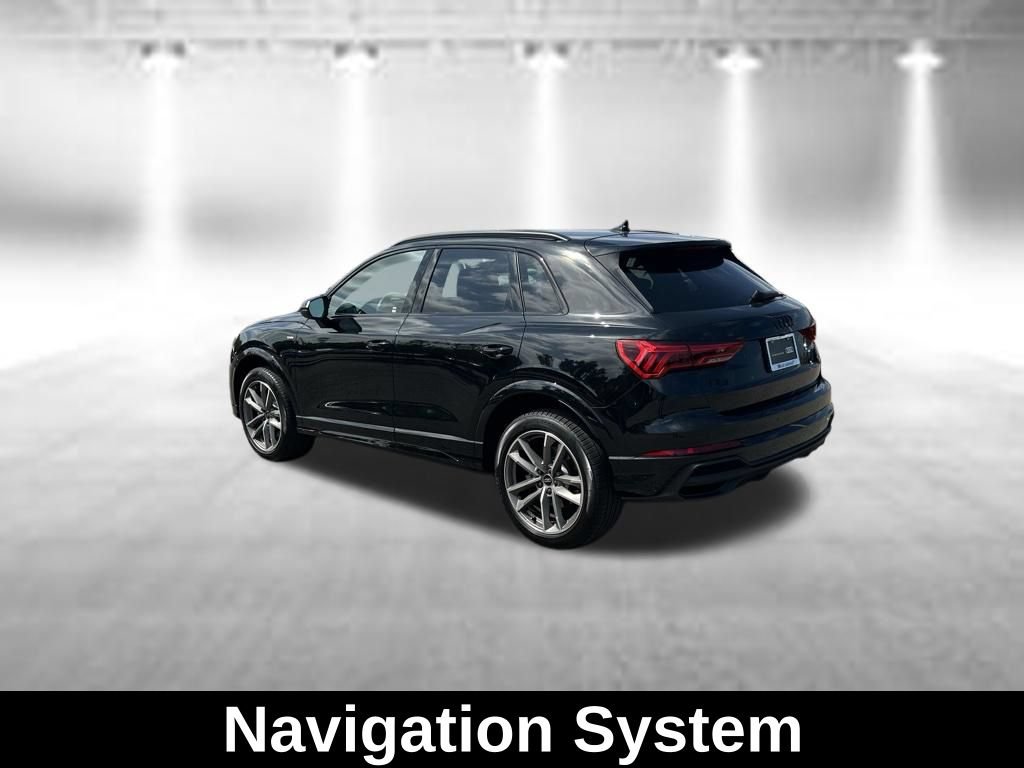 Used 2025 Audi Q3 2.0T Premium w/ Convenience Package AWD/4WD image 3