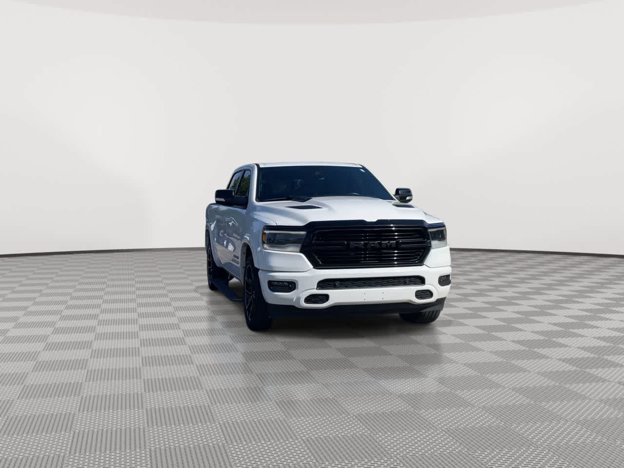 Used 2021 RAM 1500 Laramie AWD/4WD image 3