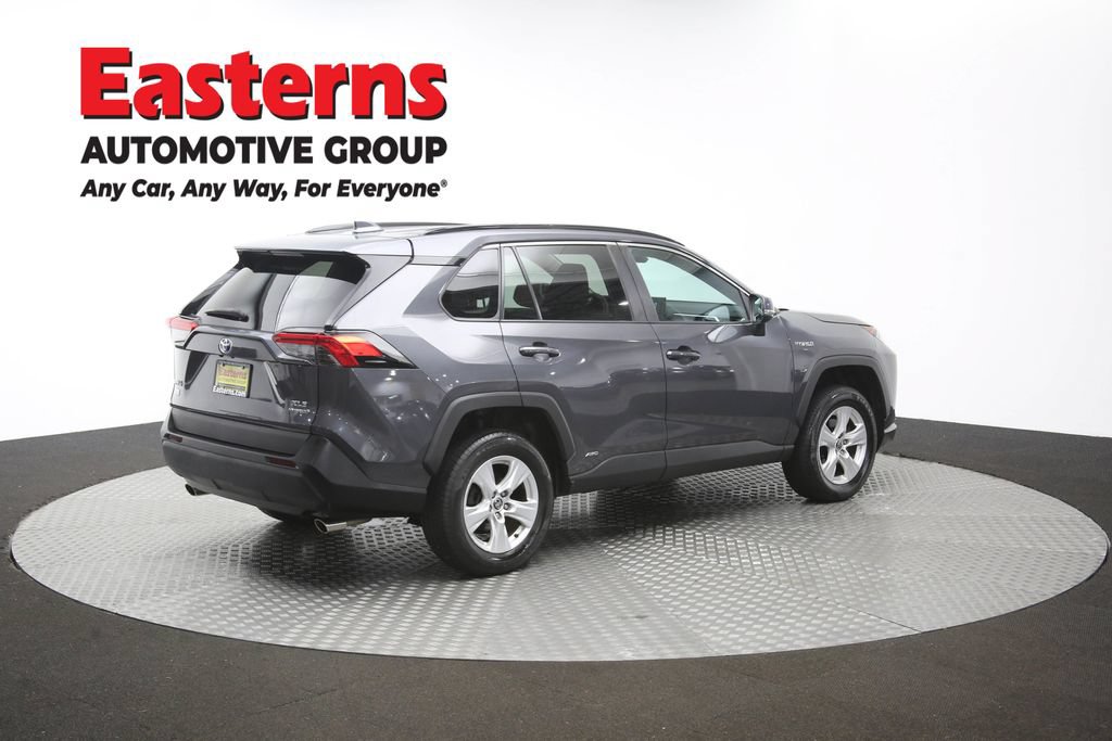 Used 2021 Toyota RAV4 XLE AWD/4WD image 41