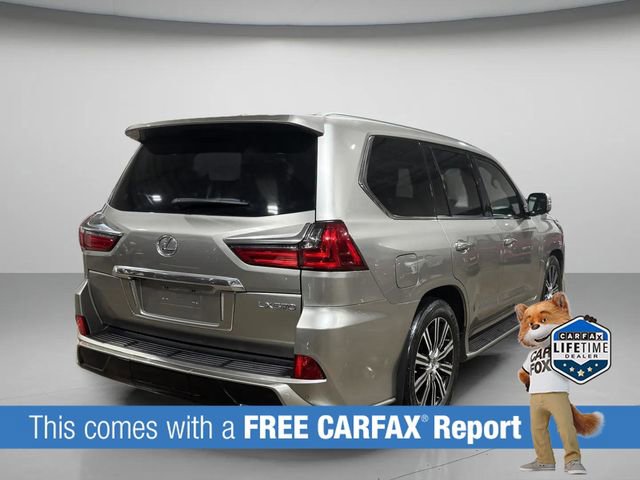 Used 2020 Lexus LX 570 4WD w/ 3rd Row & Luxury Pkg image 3