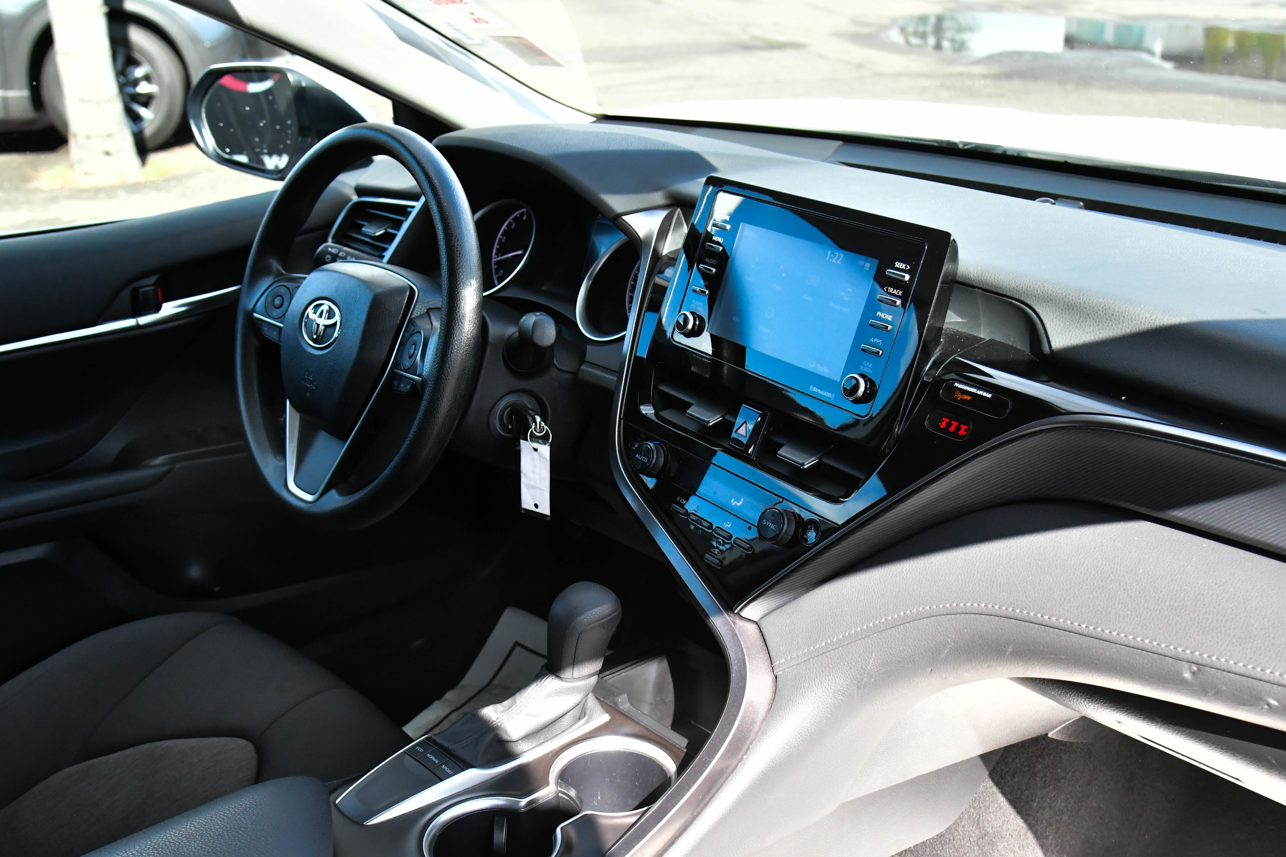 Used 2024 Toyota Camry LE image 38