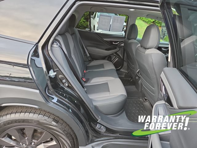 Used 2025 Subaru Outback Onyx Edition AWD/4WD image 17