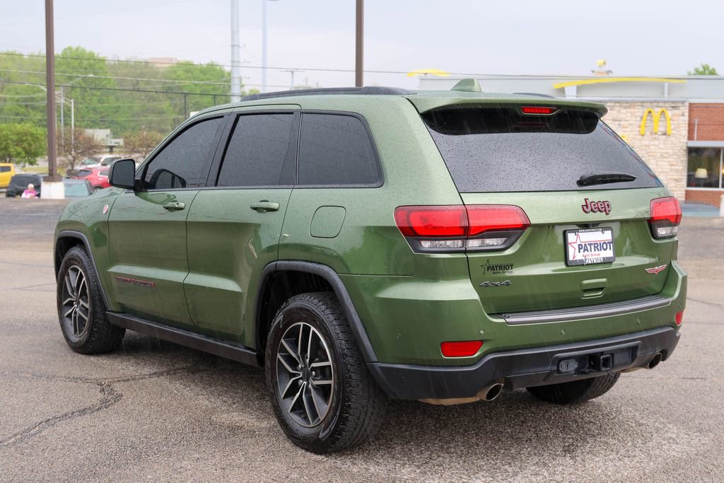 Used 2021 Jeep Grand Cherokee Trailhawk w/ Trailhawk Luxury Group AWD/4WD image 5