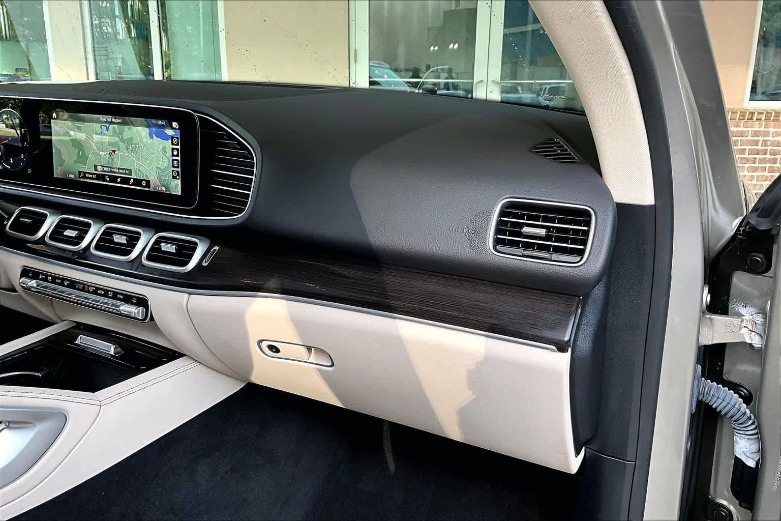 Used 2023 Mercedes-Benz GLE 350 4MATIC w/ Premium Package image 19