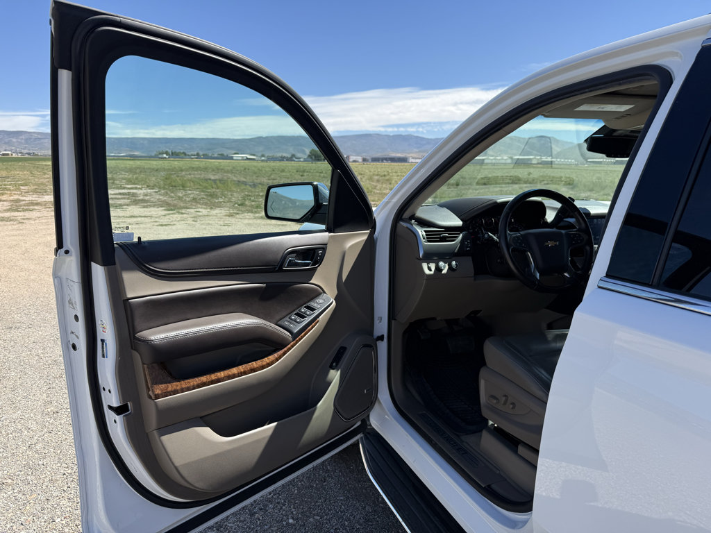 Used 2020 Chevrolet Tahoe Premier AWD/4WD image 12
