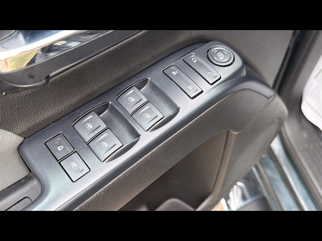 Used 2018 Chevrolet Silverado 1500 LS w/ Trailering Package AWD/4WD image 8