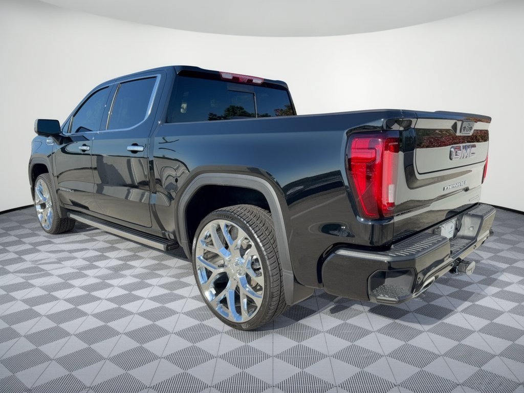 Used 2025 GMC Sierra 1500 Denali AWD/4WD image 3