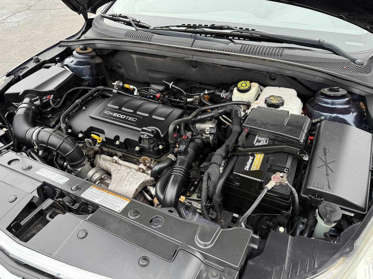 Used 2016 Chevrolet Cruze LT image 10