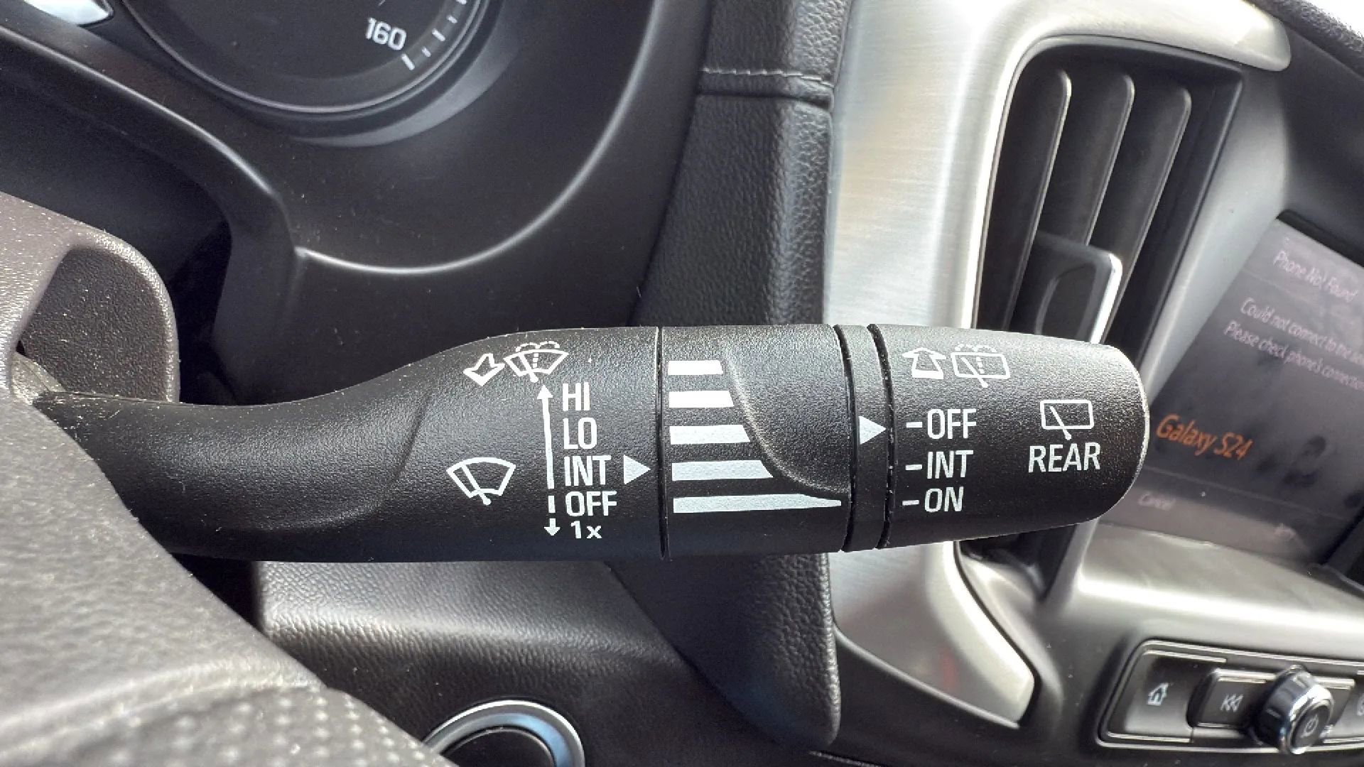 Used 2022 GMC Terrain SLE image 13