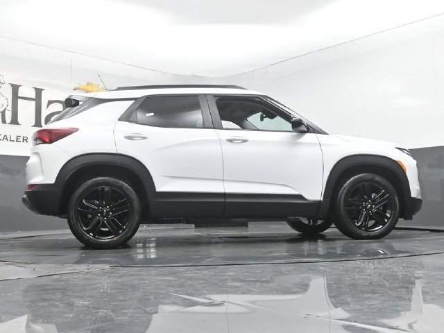 New 2026 Chevrolet TrailBlazer LT w/ Convenience Package FWD image 31