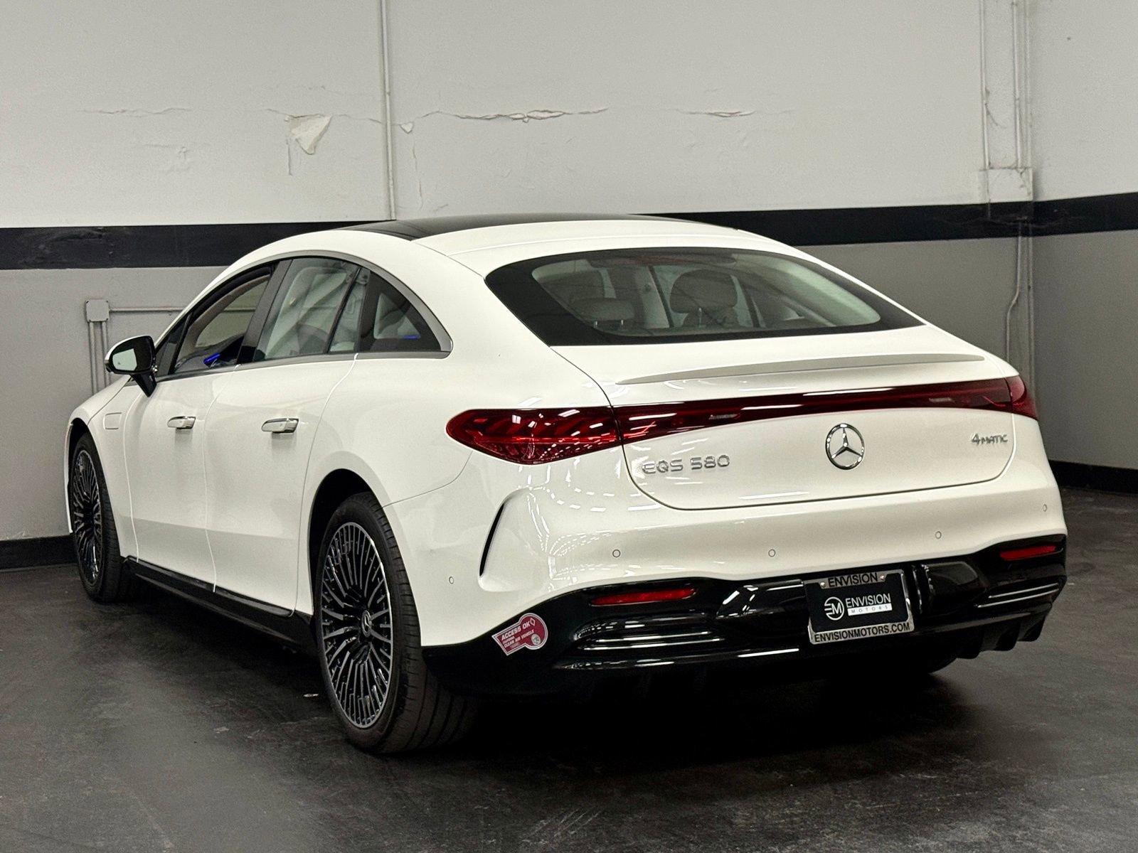 Used 2023 Mercedes-Benz EQS 580 4MATIC Sedan image 10