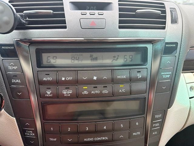 Used 2008 Lexus LS 460 RWD image 18
