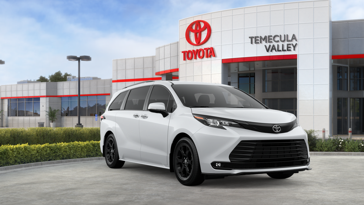 New 2026 Toyota Sienna XLE Woodland Edition AWD/4WD image 17