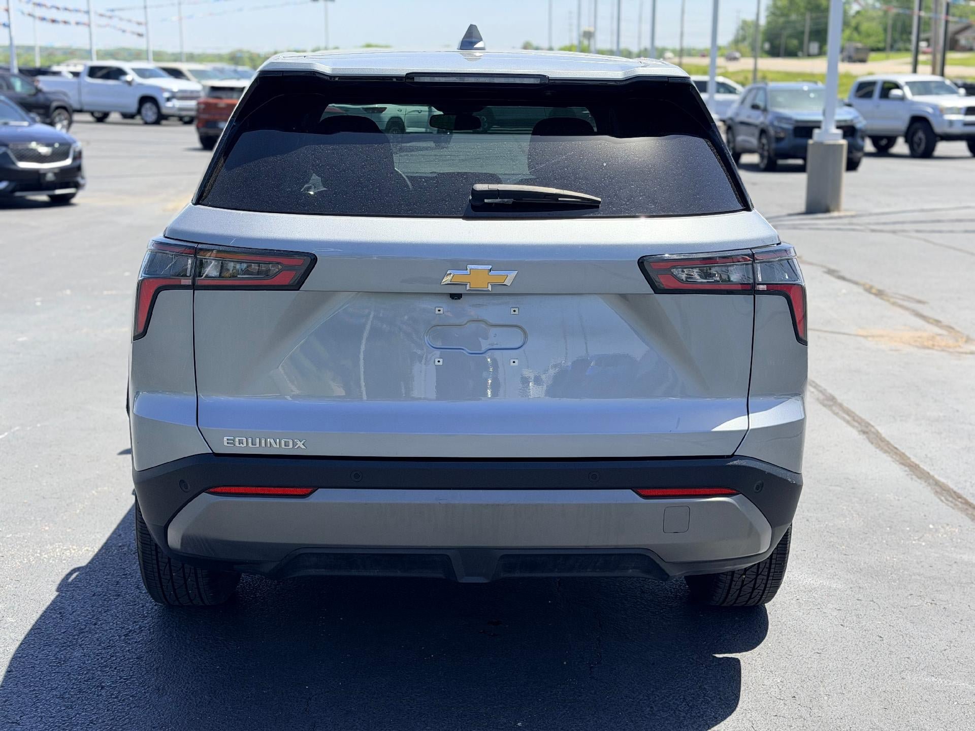 Used 2025 Chevrolet Equinox LT FWD image 6