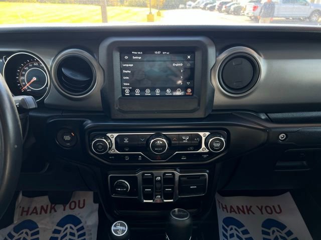 Used 2022 Jeep Gladiator Sport AWD/4WD image 13