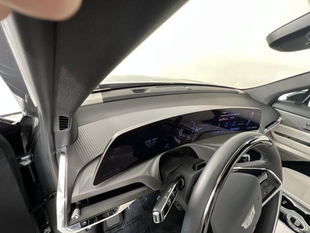 Used 2026 Cadillac Vistiq Sport AWD/4WD image 11