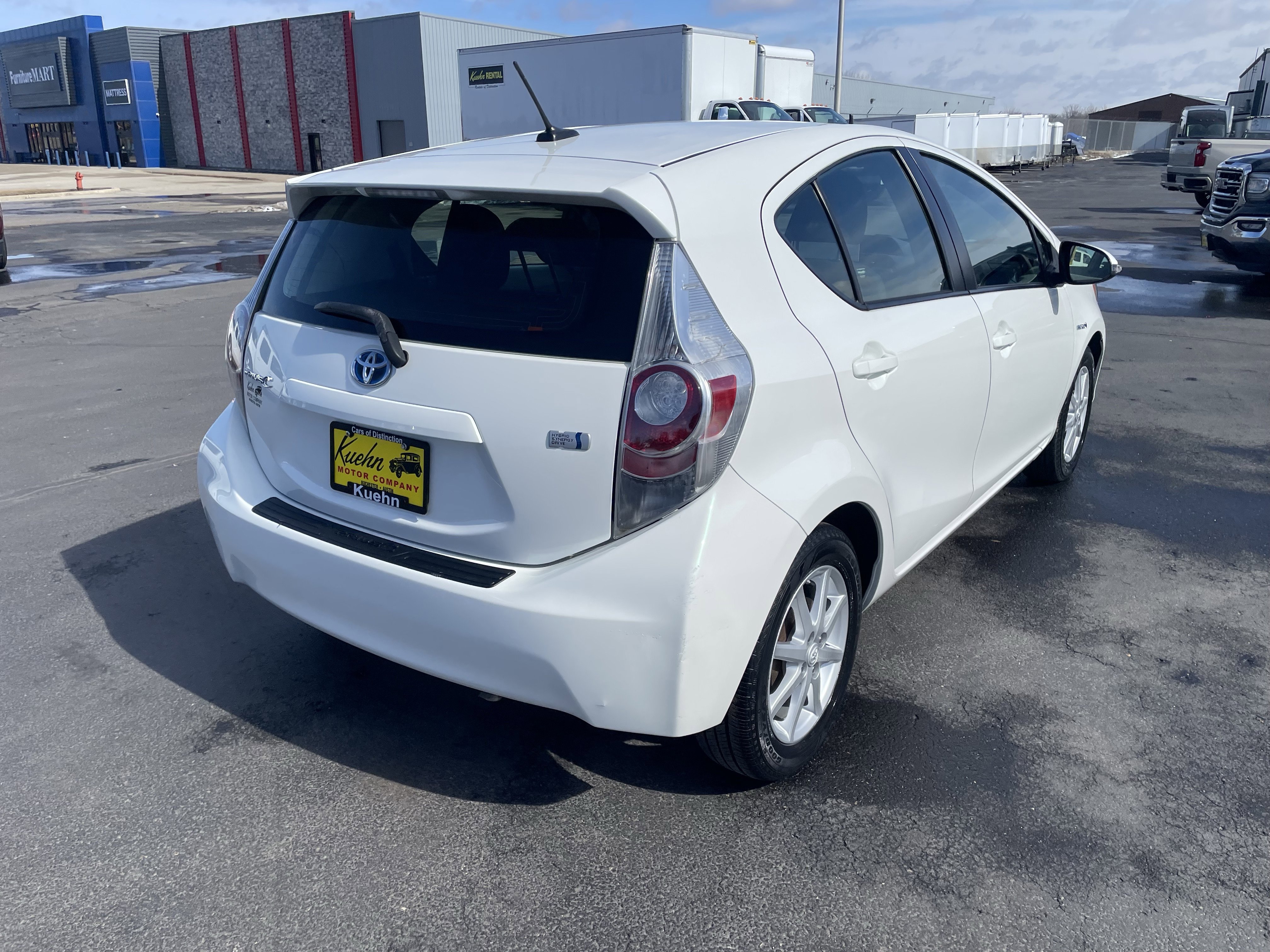 Used 2014 Toyota Prius C Three image 8