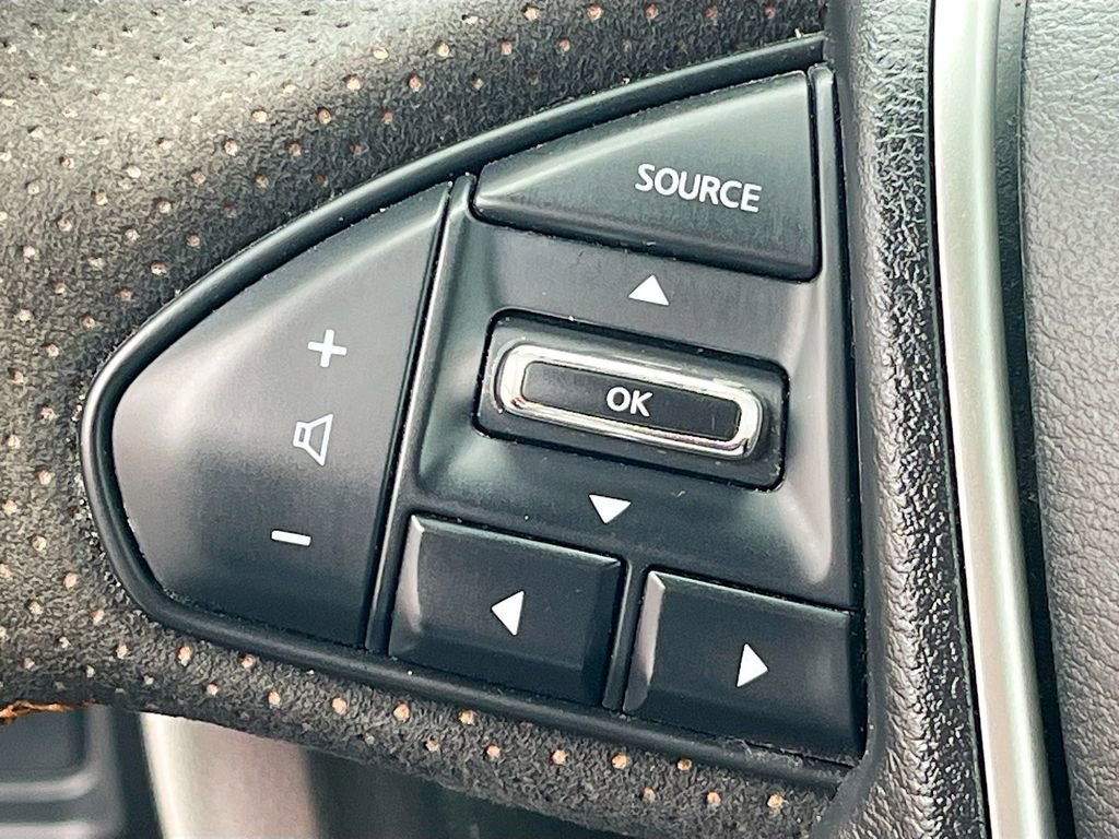 Used 2023 Nissan Maxima SR w/ Sport Mat Group image 10