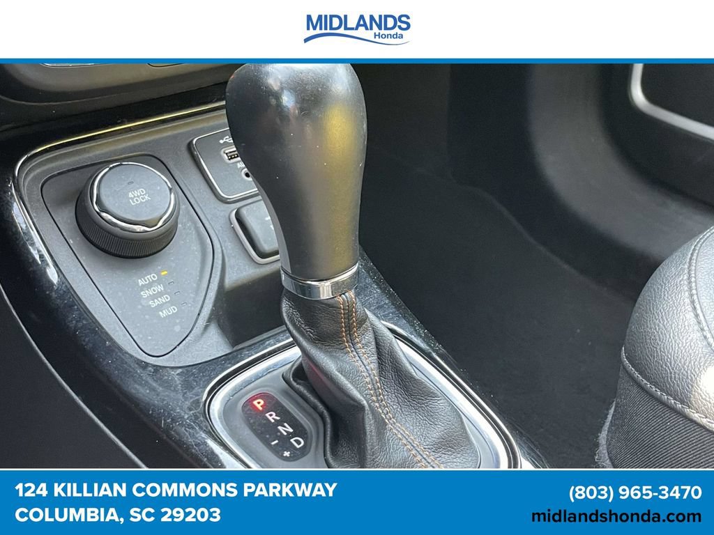 Used 2019 Jeep Compass Limited AWD/4WD image 29