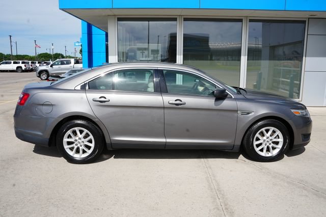 Used 2014 Ford Taurus SE FWD image 29