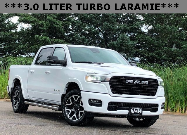 Used 2025 RAM 1500 Laramie w/ Sport Appearance Package