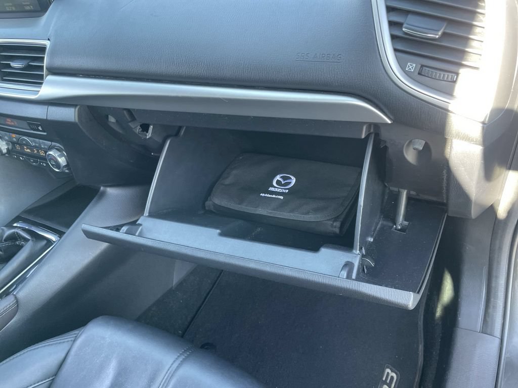 Used 2018 MAZDA MAZDA3 Touring FWD image 34