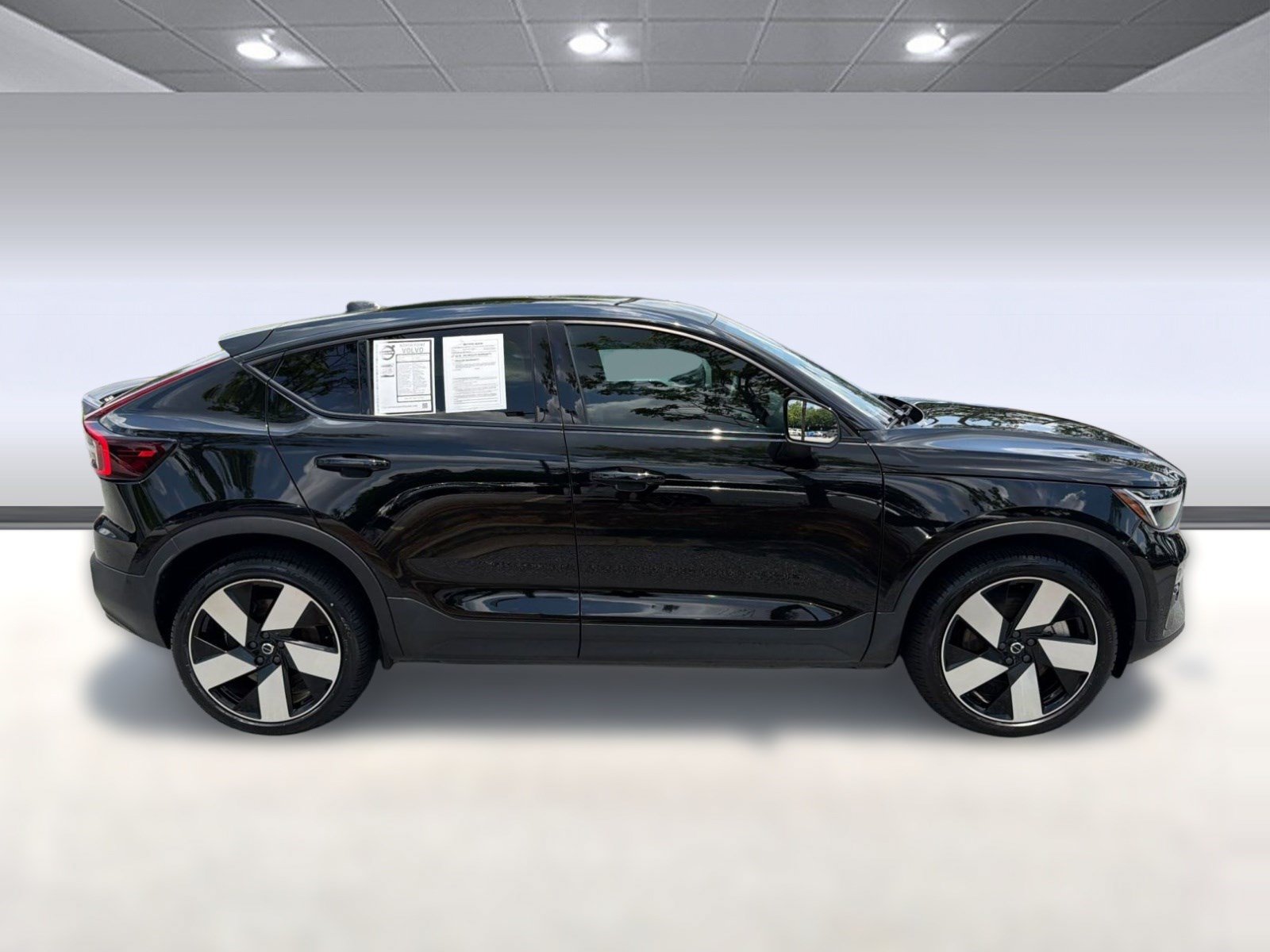 Certified 2023 Volvo C40 P8 Recharge Ultimate AWD/4WD image 8