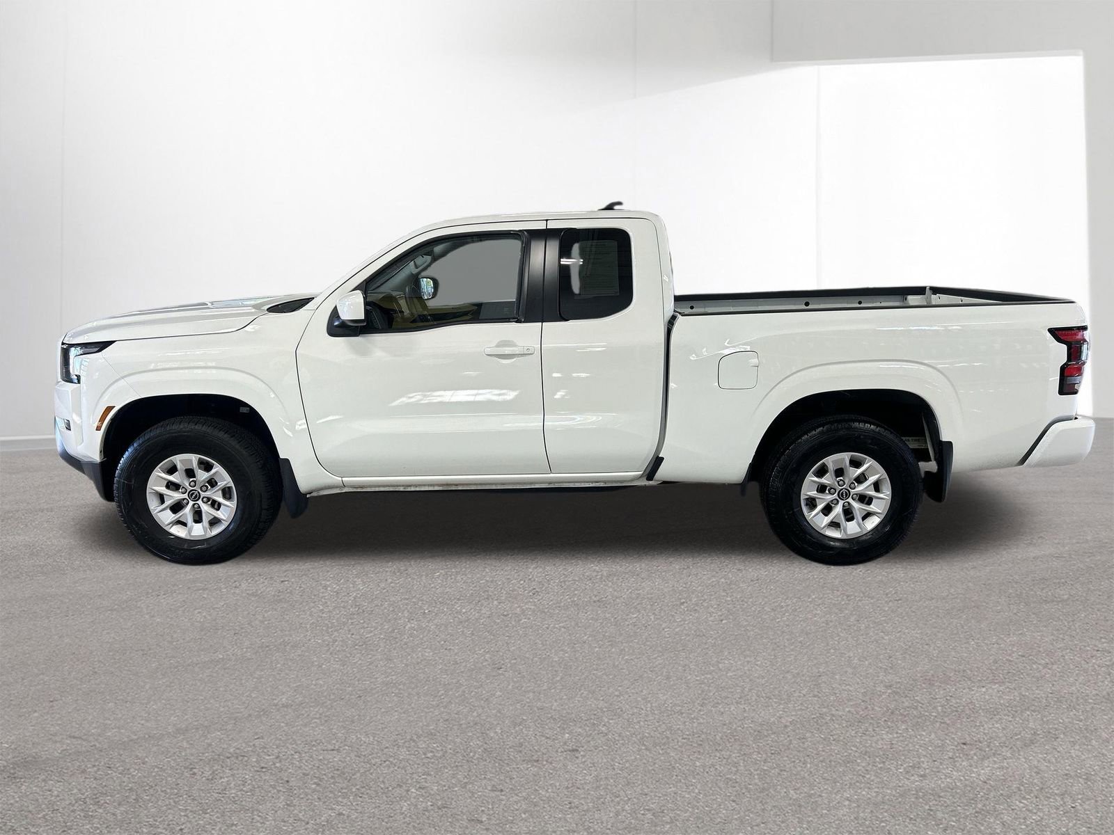 Used 2024 Nissan Frontier SV w/ Technology Package AWD/4WD image 33