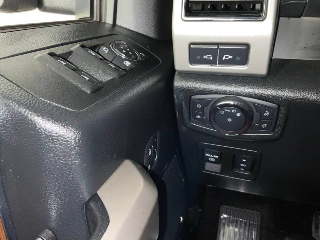 Used 2020 Ford F150 Lariat w/ Equipment Group 502A Luxury RWD image 21