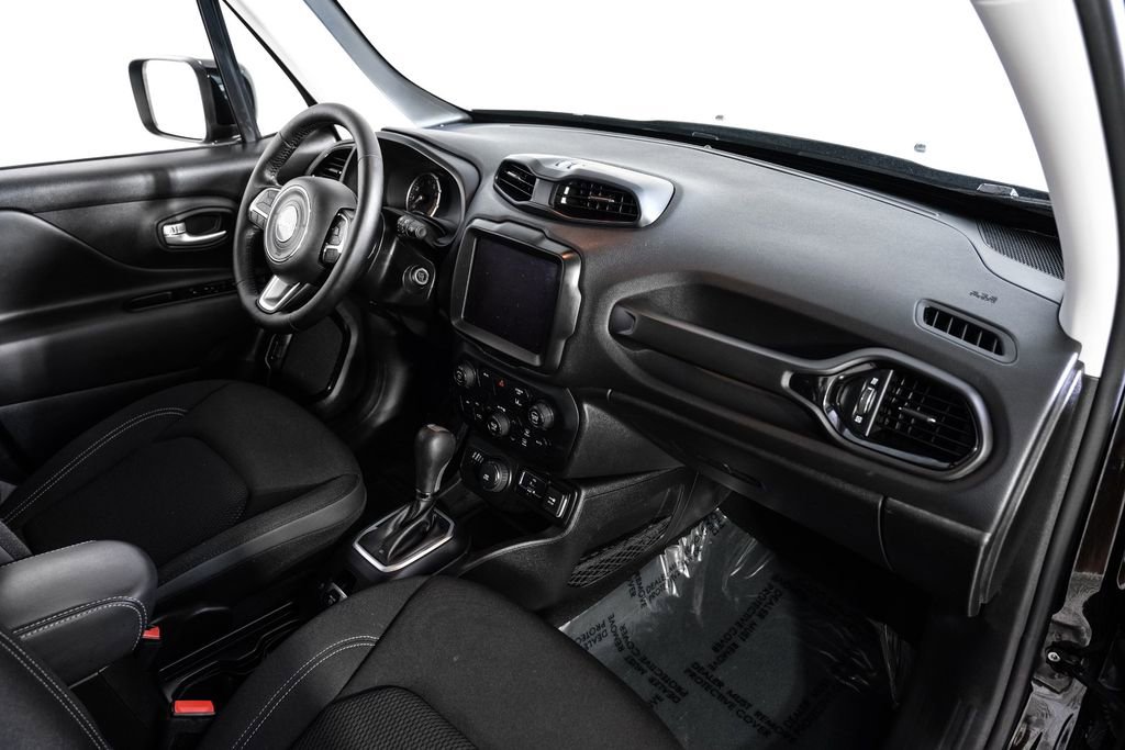 Used 2023 Jeep Renegade Altitude w/ Sun/Sound Group image 12