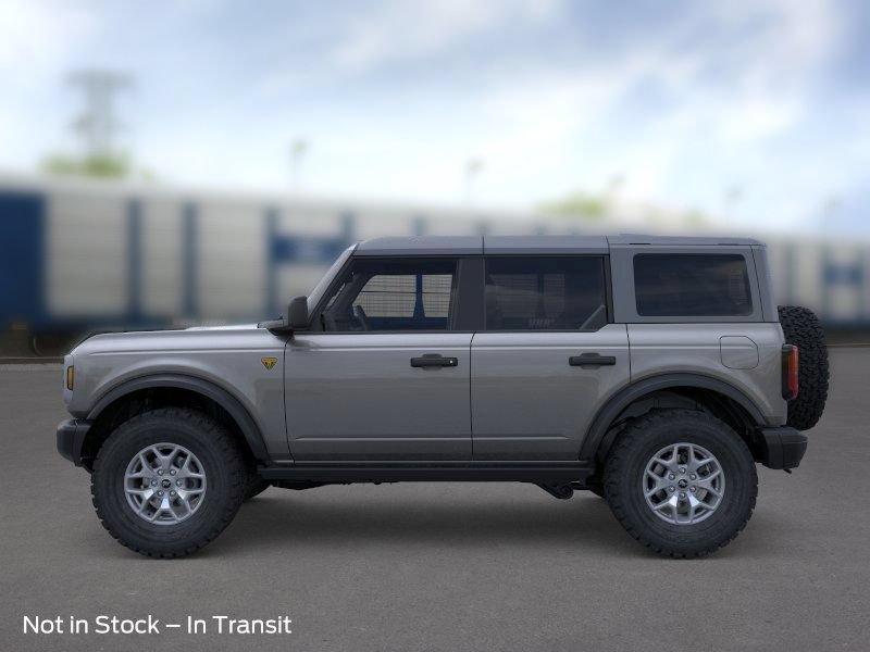 Used 2025 Ford Bronco Badlands AWD/4WD image 3