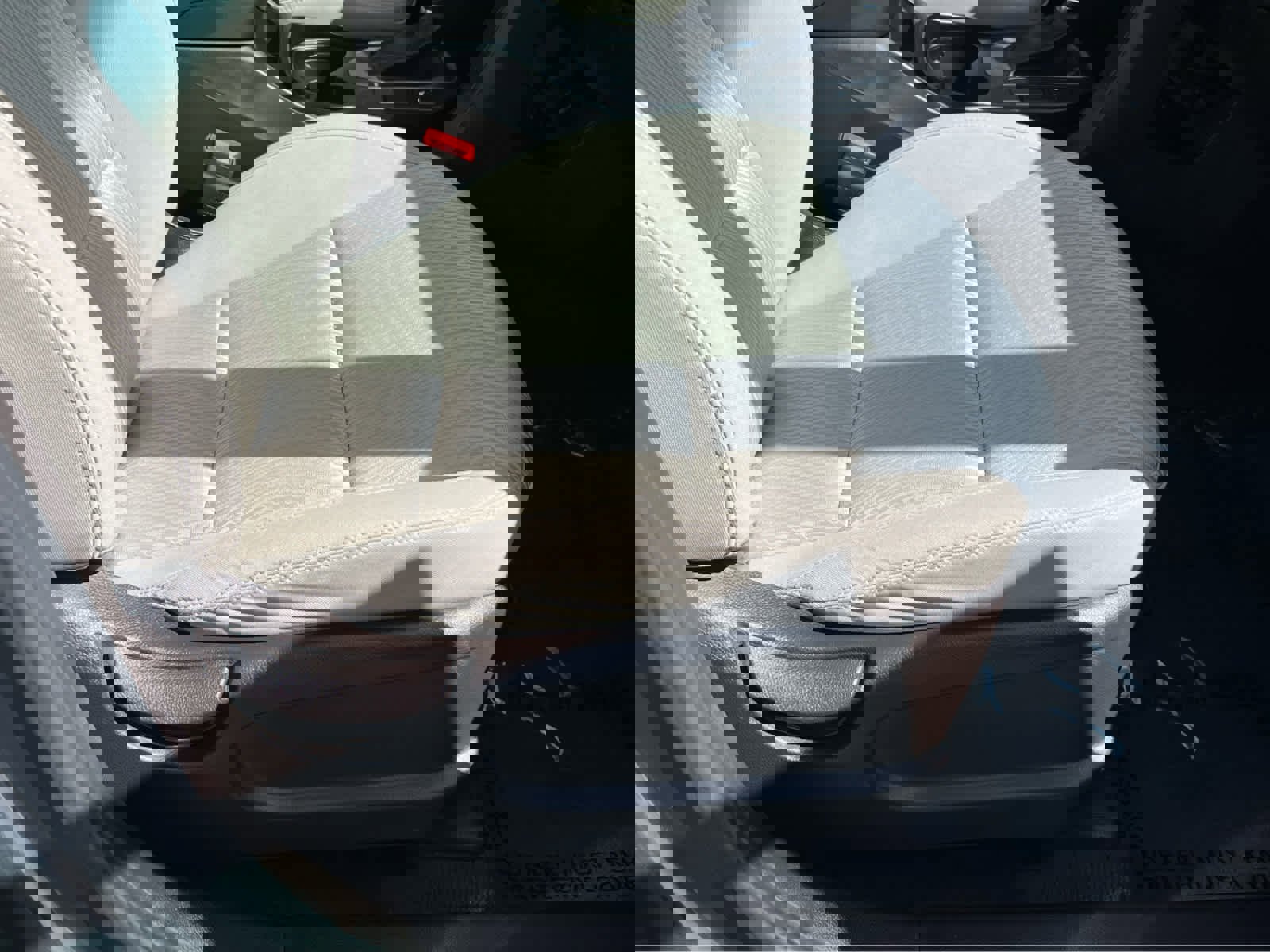 Used 2014 Hyundai Santa Fe GLS image 18