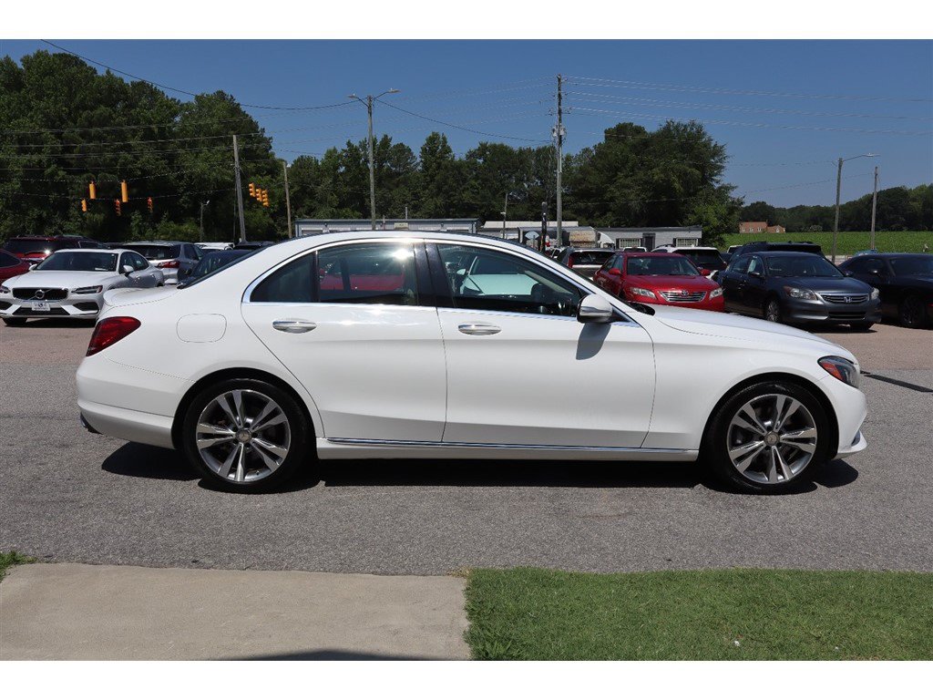 Used 2015 Mercedes-Benz C 300 Sedan image 8