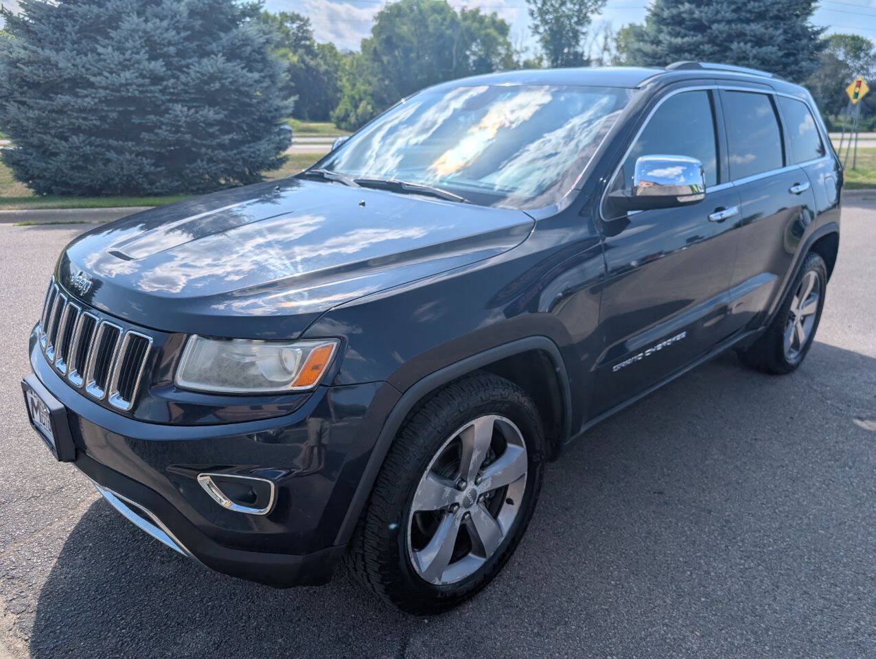 Used 2014 Jeep Grand Cherokee Limited w/ Trailer Tow Group IV AWD/4WD image 5