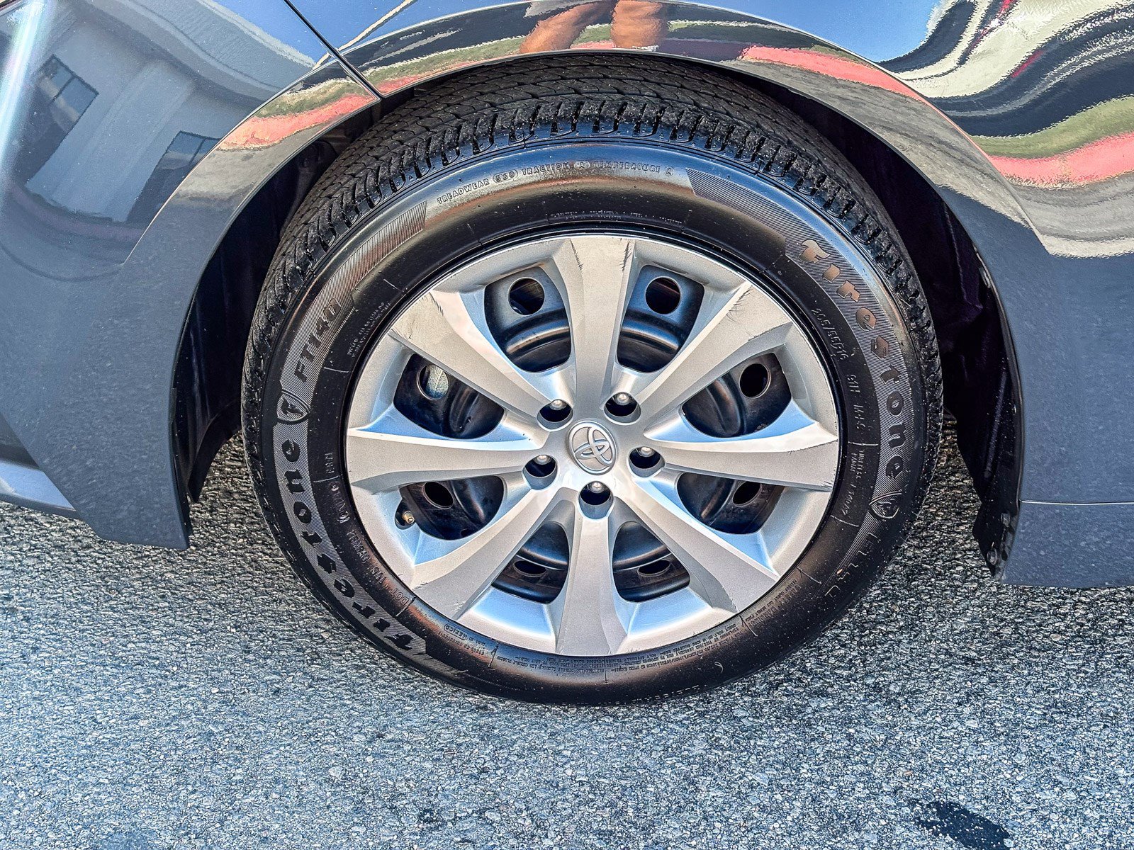 Certified 2025 Toyota Corolla LE FWD image 11