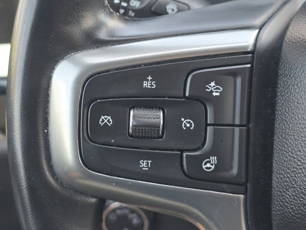 Used 2023 Chevrolet Silverado 1500 LT AWD/4WD image 31