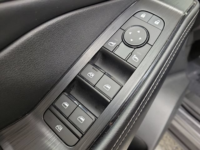 Used 2024 Nissan Rogue SV AWD/4WD image 16