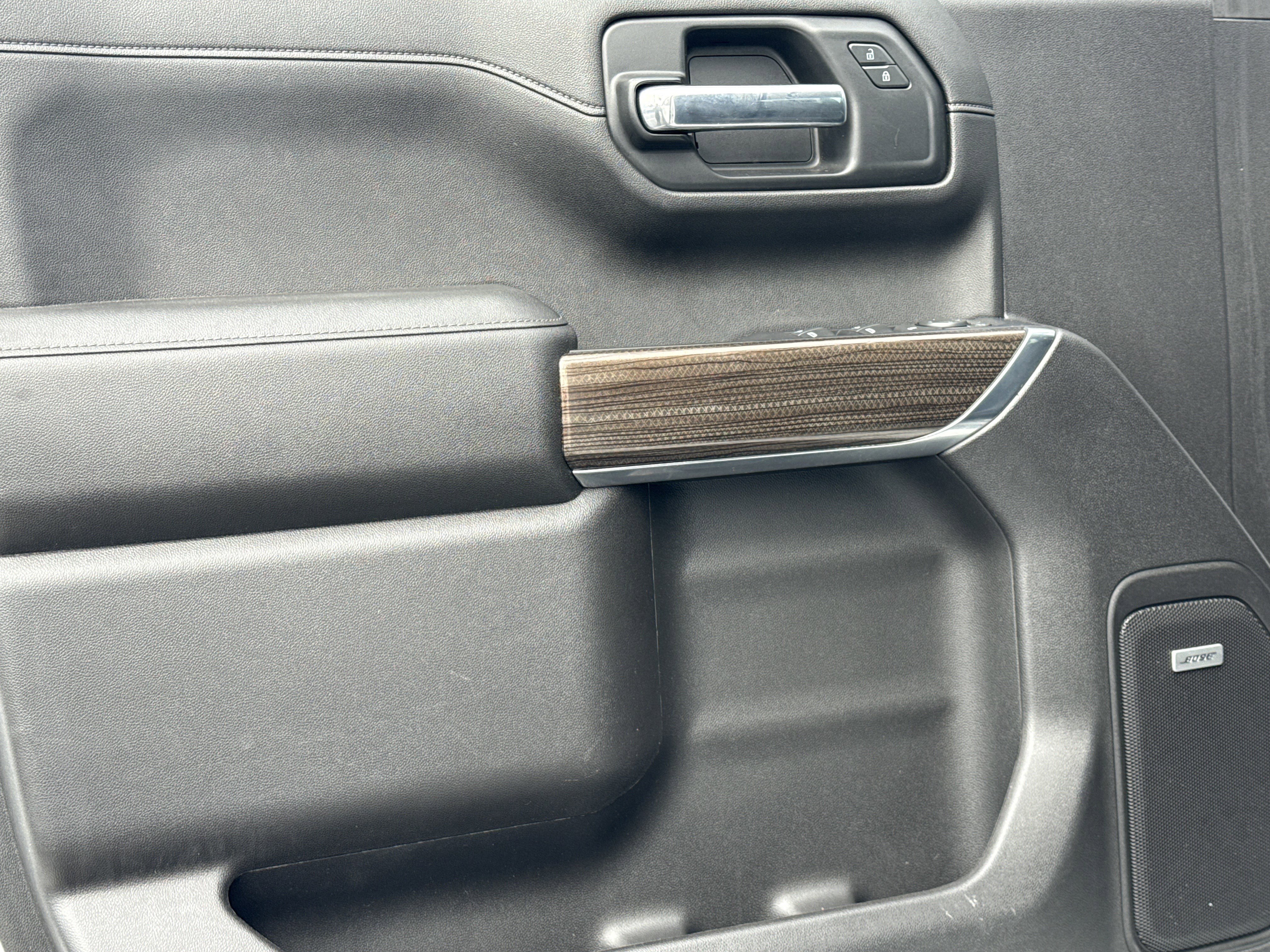 Used 2020 Chevrolet Silverado 1500 LT Trail Boss image 14