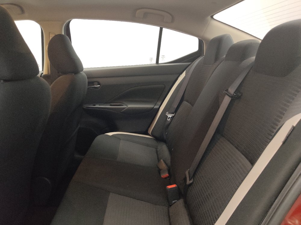 Used 2020 Nissan Versa SV FWD image 18