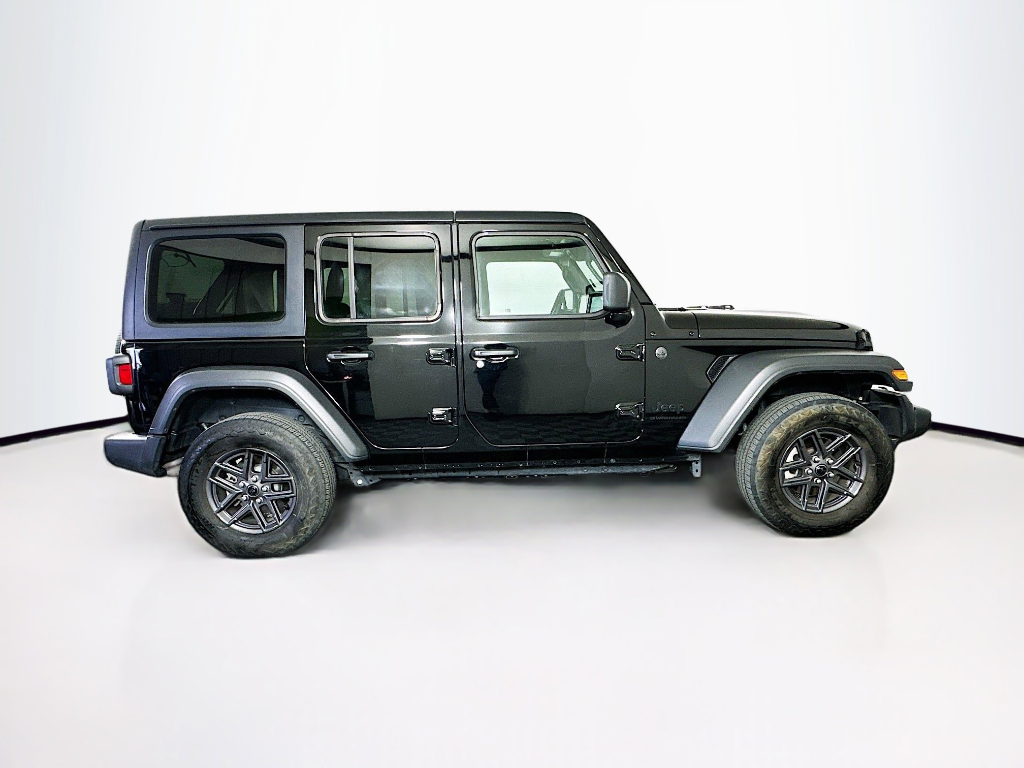 Used 2025 Jeep Wrangler Sport S image 10
